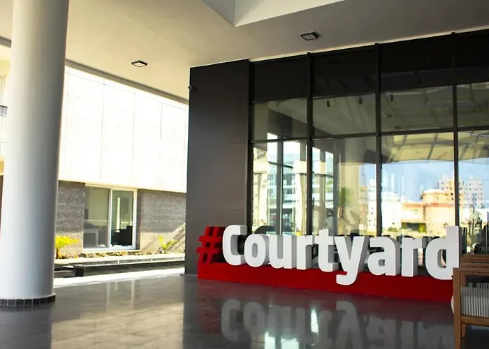 Courtyard Long Iskele Ośrodek wypoczynkowy