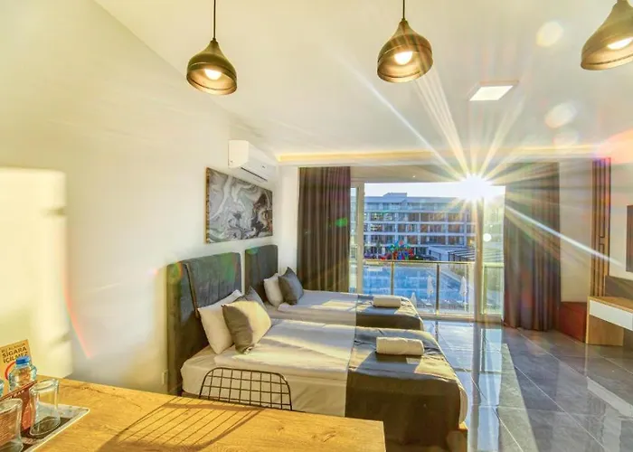 Courtyard Long Iskele