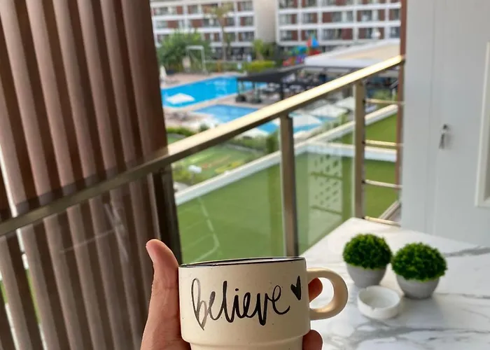 Ośrodek wypoczynkowy Courtyard Long Iskele *