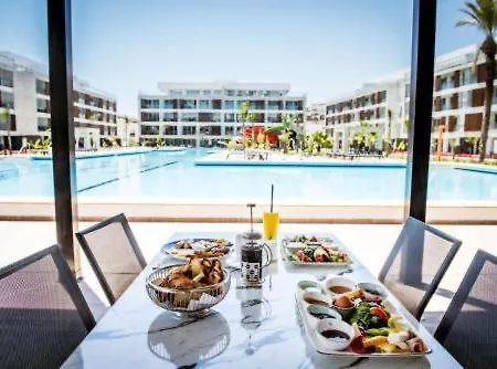 Courtyard Long Iskele Semesteranläggning (resort) Iskele District (Northern Cyprus)
