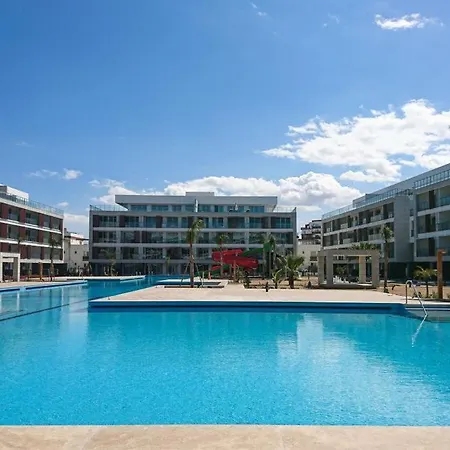 Semesteranläggning (resort) Courtyard Long Iskele Iskele District (Northern Cyprus)